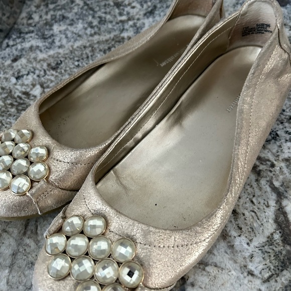 Gold Naturalizer shoes - Picture 2 of 4